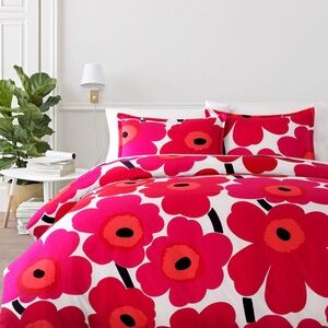 Marimekko Unikko King Duvet Cover (red/white)